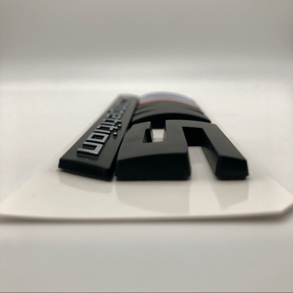 Genuine BMW M5 Rear/Trunk Emblem/Badge Competition - Picture 5 of 8
